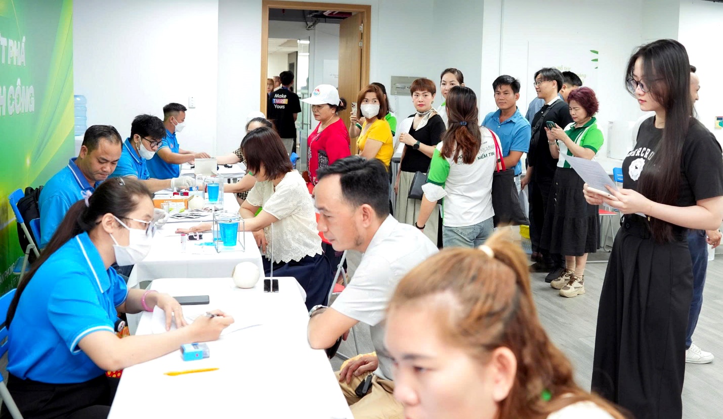 CFVN phối hợp cùng Viện Huyết học & Truyền máu Trung ương và Bệnh viện Chợ Rẫy phát động Ngày hội Hiến máu nhân đạo với thông điệp “Share to Care - Trao giọt hồng để yêu thương”.