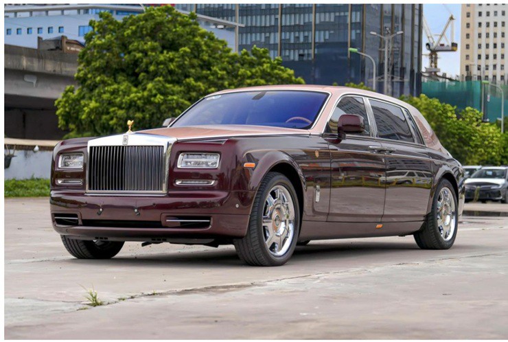 Choáng ngợp với dàn Rolls-Royce xa xỉ bậc nhất Việt Nam - 15
