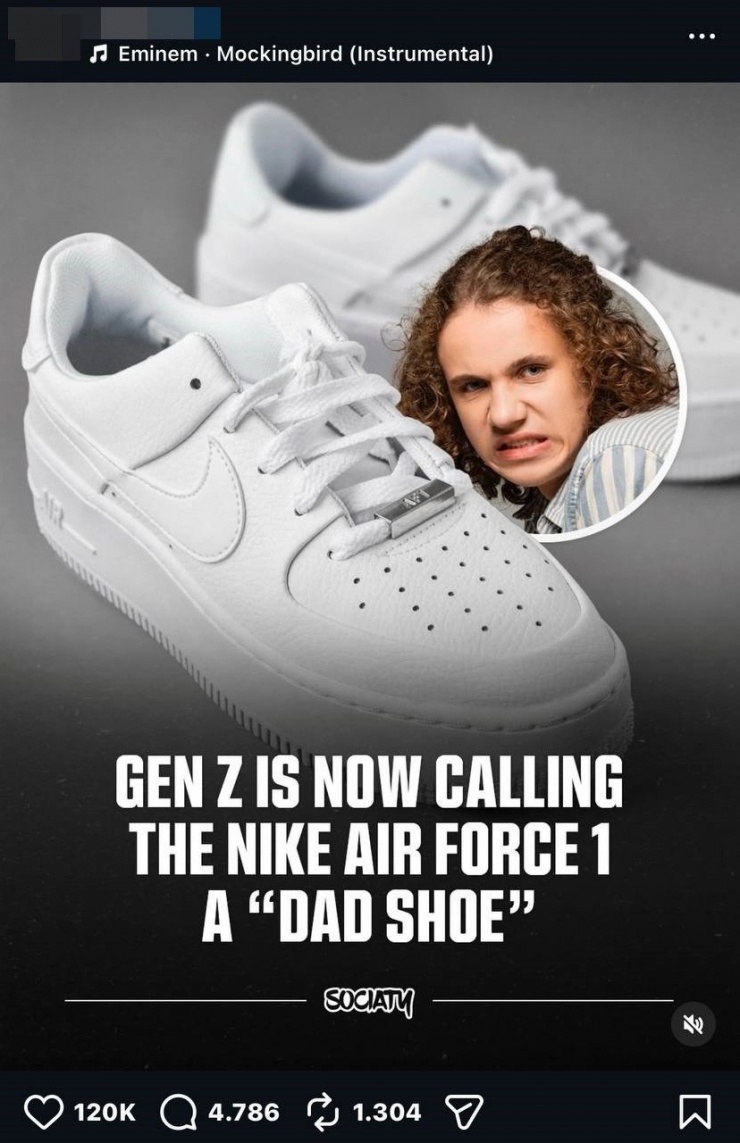 Đôi sneaker bán chạy nhất mọi thời đại bị Gen Z nhận xét "lỗi thời", vì sao? - 2