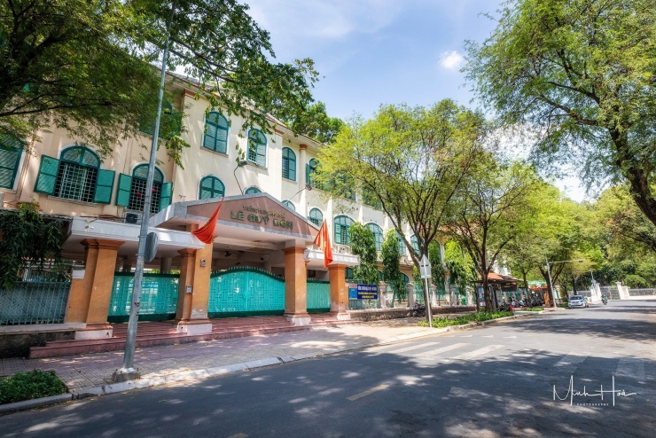Cổng chính trường THCS Lê Quý Đôn.