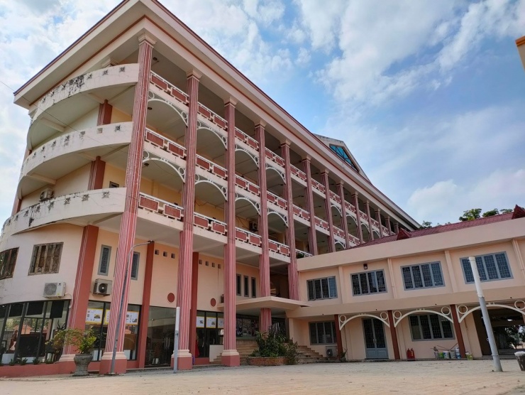 Trường Trung cấp Mỹ thuật - Văn hóa Bình Dương.