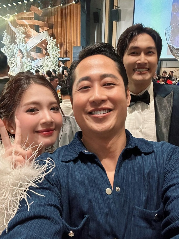 Ngọc Huyền liên tục khóc trong đám cưới với Đình Tú - 1