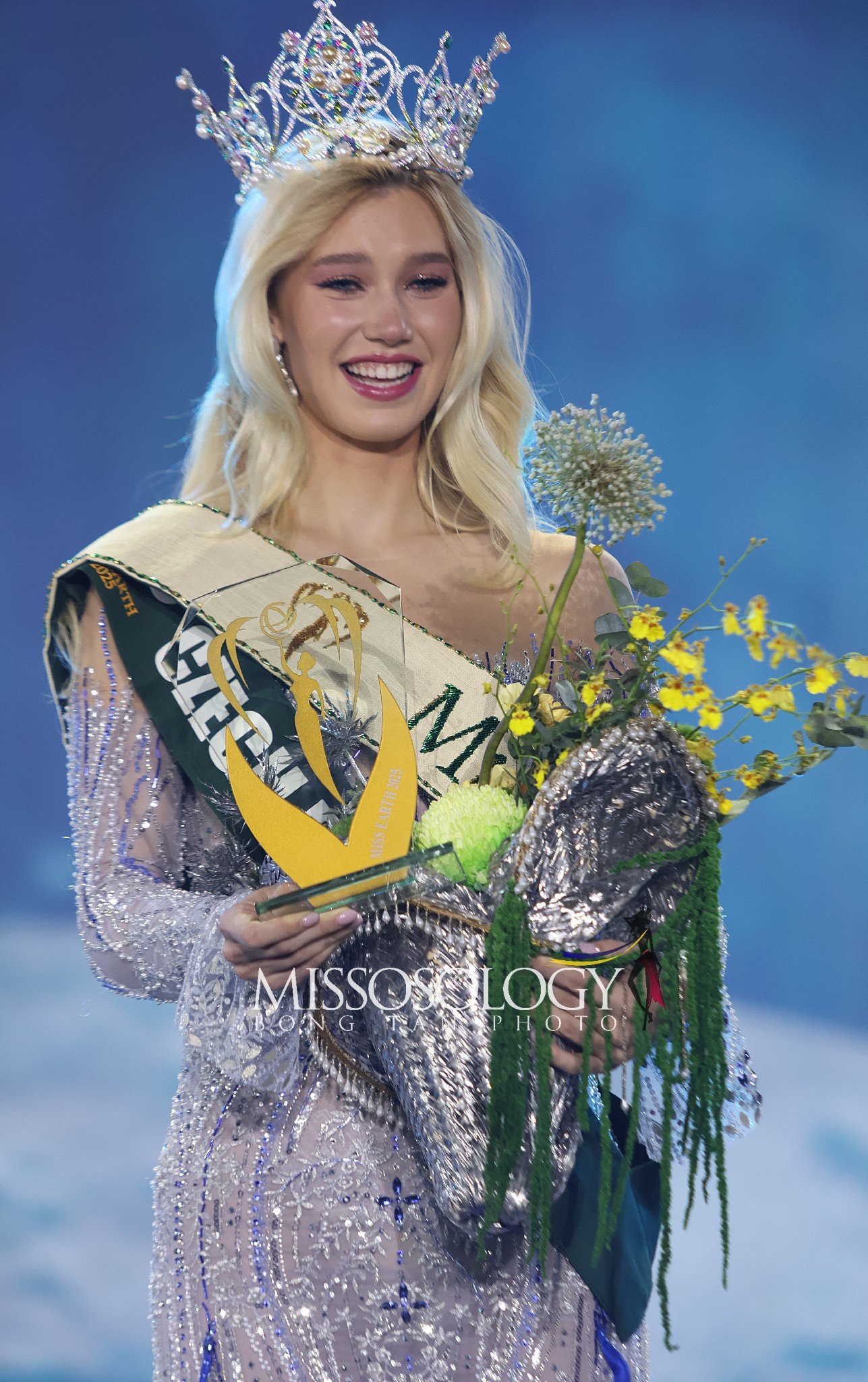 Tân Hoa hậu Trái Đất Natálie Puškinová.