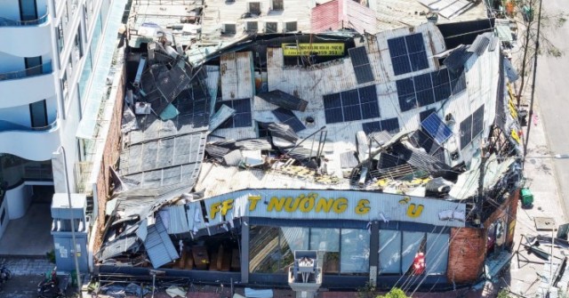 Trung tâm Quy Nhơn ngổn ngang sau bão