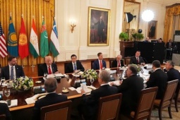 Kinh doanh - Ông Trump “săn” đất hiếm trong cuộc gặp với các quốc gia Trung Á