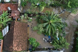 Nước biển tràn vào nhà dân Đăk Lăk