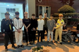 Cảnh sát 141 bắt giữ nhóm ‘quái xế’ mang theo gạch, vỏ chai bia ‘đi tìm đối thủ’