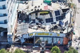 Trung tâm Quy Nhơn ngổn ngang sau bão