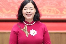 Tin tức trong ngày - Bà Bùi Thị Minh Hoài giữ chức Chủ tịch Ủy ban Trung ương MTTQ Việt Nam