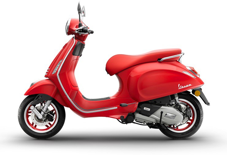 Vespa Primavera 125 RED.