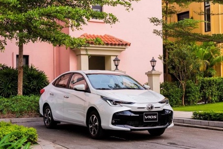 Giá Toyota Vios tháng 11/2025, hỗ trợ 100% lệ phí trước bạ