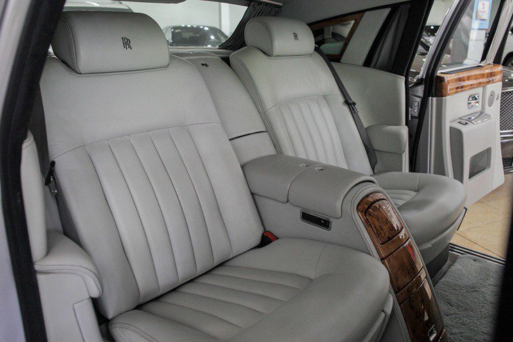 Choáng ngợp với dàn Rolls-Royce xa xỉ bậc nhất Việt Nam - 4