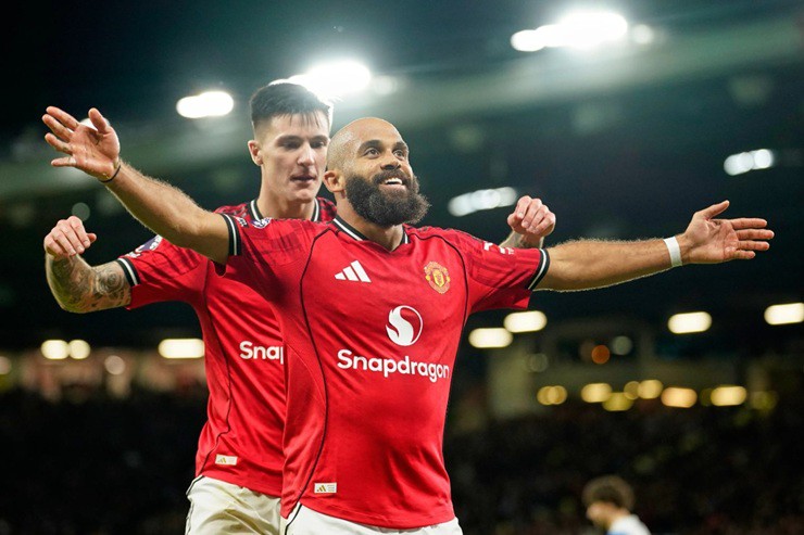 MU đã bất bại 4 trận liên tiếp ở Ngoại hạng Anh, trong đó có 3 chiến thắng