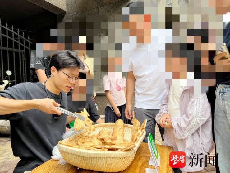 Thạc sĩ bỏ việc đi bán bánh, giá rẻ như cho mà “gây bão” MXH - 1