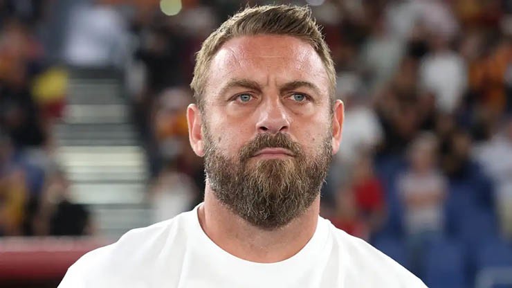 HLV De Rossi tái xuất