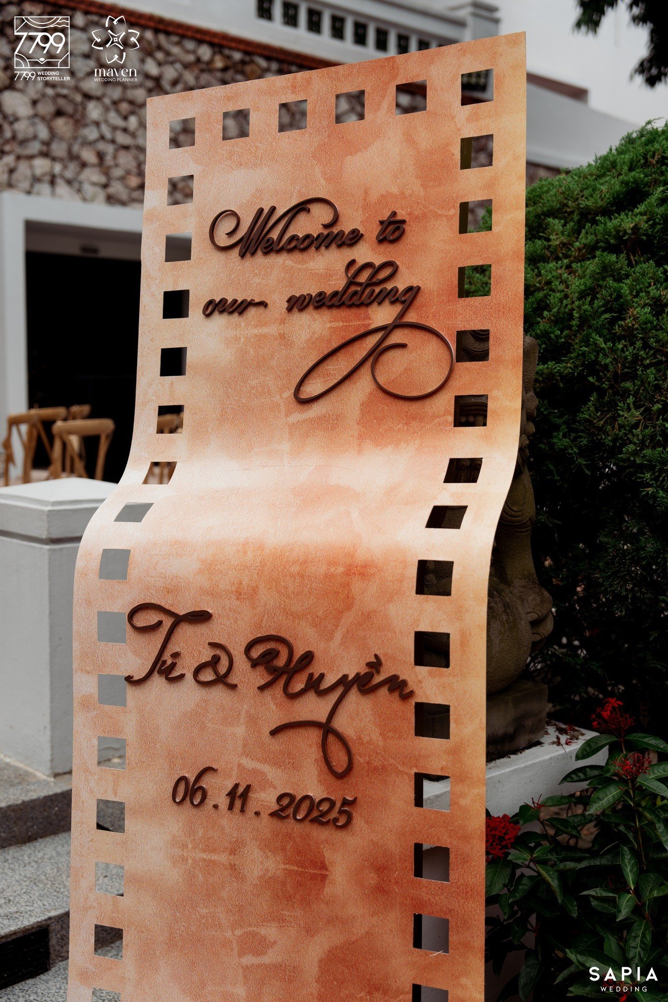 Ngọc Huyền liên tục khóc trong đám cưới với Đình Tú - 9