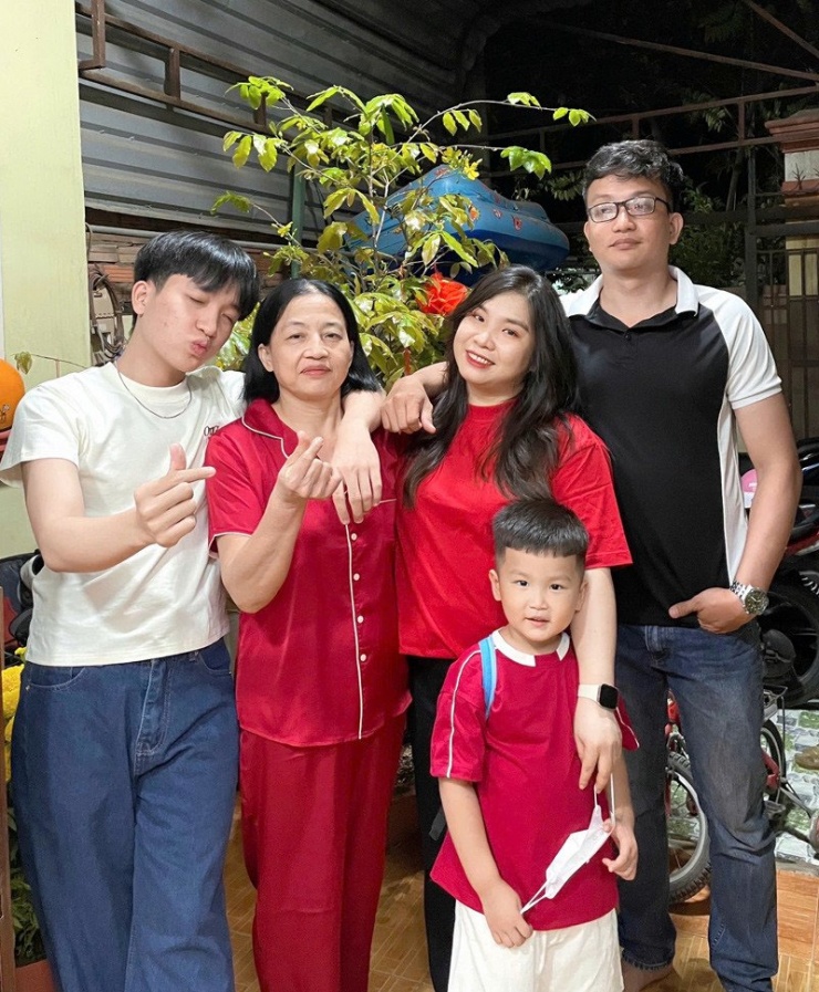 Tổ ấm hạnh phúc của Nhung 