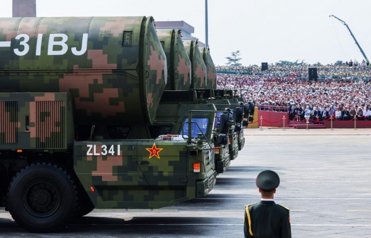 Tên lửa DF-31BJ của Trung Quốc. (Ảnh: Reuters)