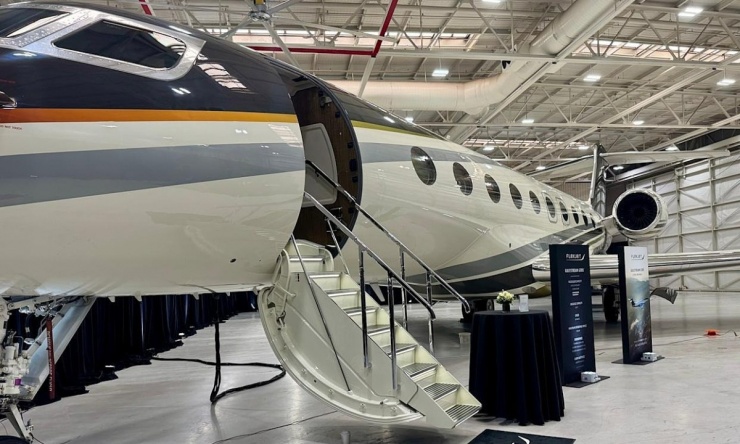 Bên trong 'căn nhà bay' của giới siêu giàu - 2