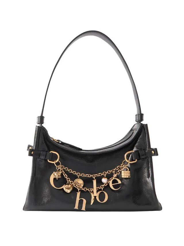 Bắt đúng trend mùa Thu Đông 2025 với những món phụ kiện quen ơi là quen - 8