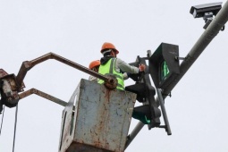 Tin tức trong ngày - CSGT lý giải nguyên nhân nhiều cột đèn giao thông ở Hà Nội tắt đèn đếm giây