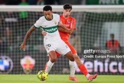 Bóng đá - Video bóng đá Elche - Sociedad: Thoát hiểm nhờ penalty, dấu ấn cựu sao Real (La Liga)