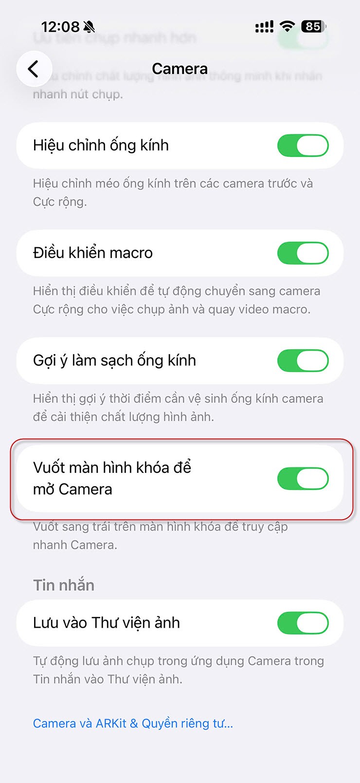Tùy chọn "Vuốt màn hình khóa để mở Camera" có trong phiên bản iOS 26.1.