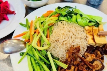 Nữ kế toán chỉ còn 'da bọc xương' vì ăn chay chữa đái tháo đường