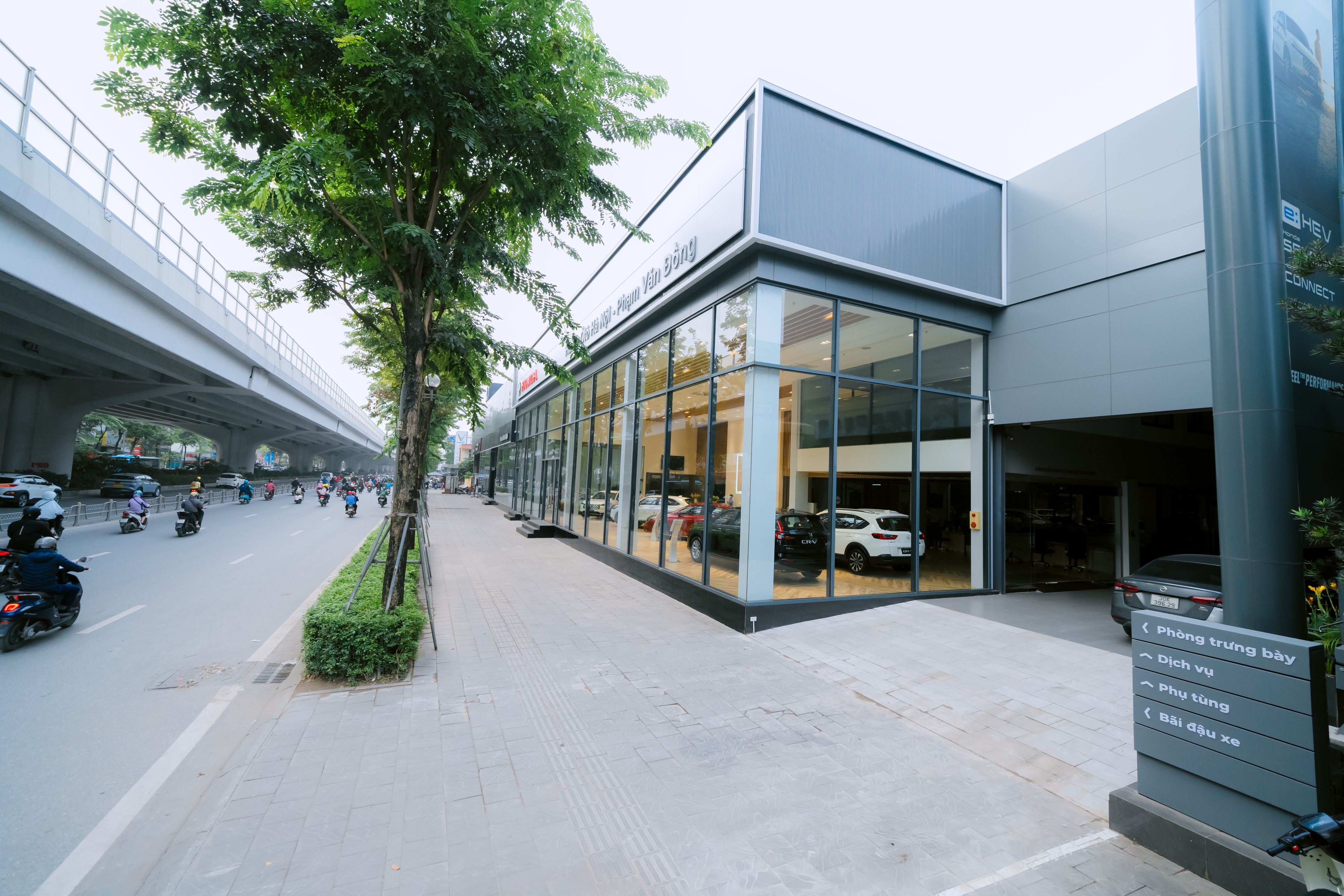 Honda Ôtô Hà Nội - Phạm Văn Đồng địa chỉ tại số 26 đường Phạm Văn Đồng, Đông Ngạc, Hà Nội.