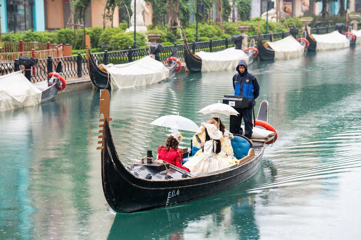 Ocean City "bùng nổ" trước giờ G: Fan Việt và quốc tế cuồng nhiệt đổ về, tạo nên trải nghiệm âm nhạc hiếm có - 6