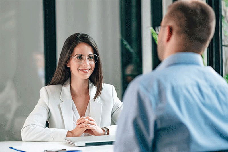 Người tuổi Ngọ chính trực có quan hệ tốt, sẵn lòng giúp đỡ người khác. Ảnh minh họa