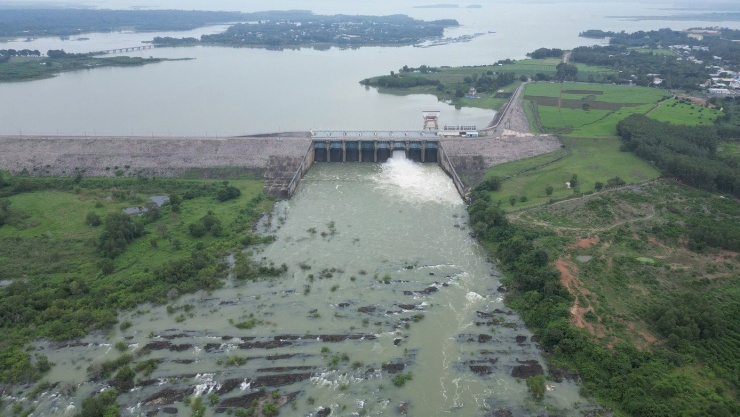 Hồ Thủy điện Trị An