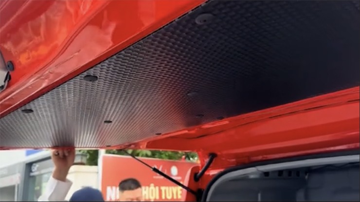 VinFast EC Van hướng đến nhóm khách hàng là&nbsp;các hộ kinh doanh, tiểu thương hoặc doanh nghiệp giao hàng nhỏ.