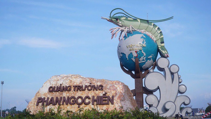 CLIP: Cận cảnh biểu tượng con tôm cao 24 m trong quảng trường 278 tỉ đồng ở Cà Mau - 4