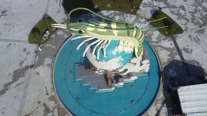 CLIP: Cận cảnh biểu tượng con tôm cao 24 m trong quảng trường 278 tỉ đồng ở Cà Mau - 5