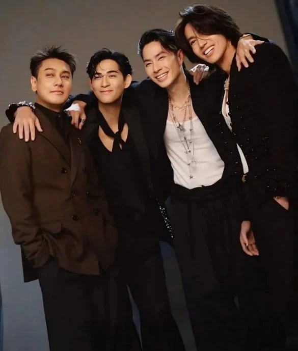 Sohu cho hay nhóm F4 Đài Loan sẽ lưu diễn ở Thượng Hải tháng 12 nhưng thiếu Chu Hiếu Thiên. Ảnh: Weibo