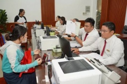 Bộ Chính trị đưa ra những 'ưu đãi đặc biệt' với cán bộ, chuyên gia giỏi