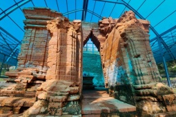 Cận cảnh Tháp Chăm hơn 1.000 tuổi sau nhiều ngày ngập trong nước