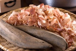 Món cá cứng như gỗ nhưng người Nhật nhìn là thèm