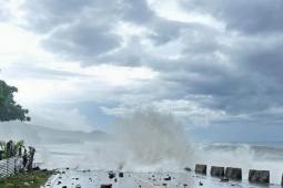Siêu bão Fung-wong gây mưa to, gió mạnh ở Philippines, đã có người thiệt mạng