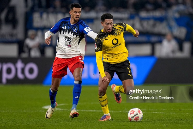 Dortmund vất vả trước Hamburg