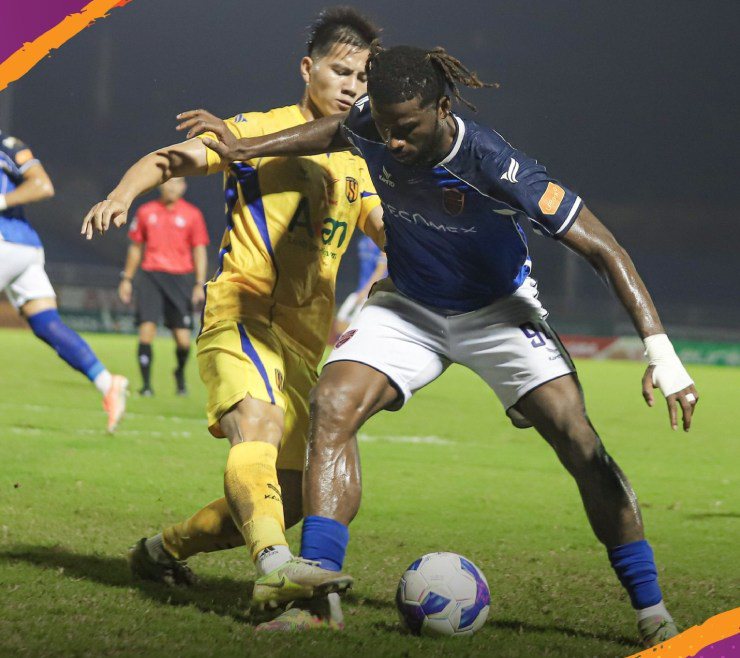 Video bóng đá SLNA - Becamex TPHCM: Ngoại binh chói sáng, sân Vinh mở hội (V-League) - 1