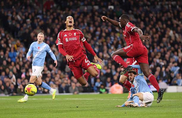Trực tiếp bóng đá Man City - Liverpool: Salah bỏ lỡ đối mặt thủ môn (Ngoại hạng Anh) (Hết giờ) - 4
