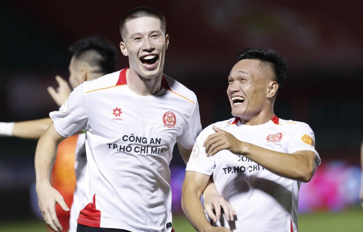 Trực tiếp bóng đá Công an TP HCM - Ninh Bình: Quang Hùng phản lưới, vỡ òa phút 89 (Hết giờ) - 3