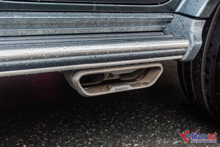 Đại gia Sài Gòn mạnh tay chi 1,3 tỷ độ lại xe sang Mercedes-AMG G 63 - 12