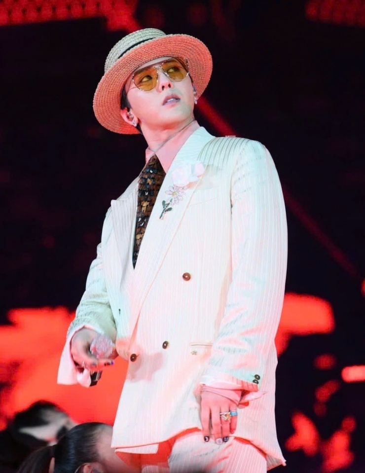 “Ông hoàng Kpop” G-Dragon khiến hàng nghìn khán giả phát sốt tại Hà Nội Ảnh: HÀ TRANG