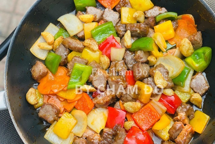 Cách làm thịt bò xào lúc lắc siêu ngon, mềm ngọt không hề bị khô