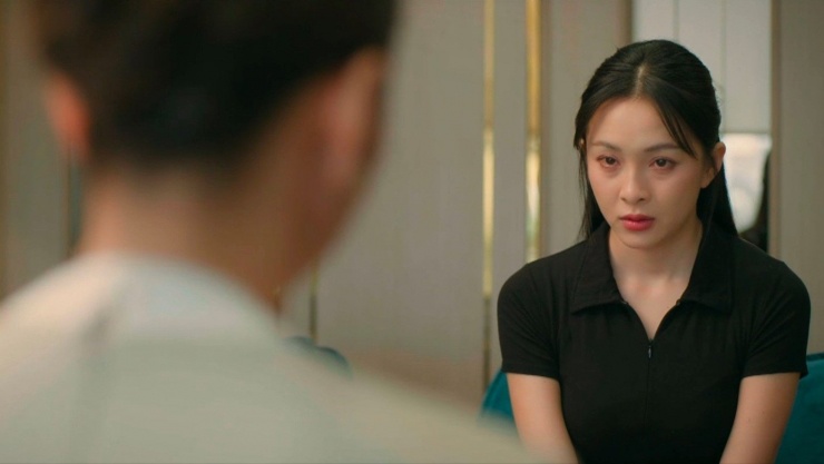 Nữ diễn viên phim Việt giờ vàng bị khán giả tràn vào trang cá nhân chửi bới - 1