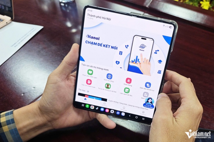 Người dân có thể kê khai thông tin qua ứng dụng iHanoi. Ảnh: Đình Hiếu