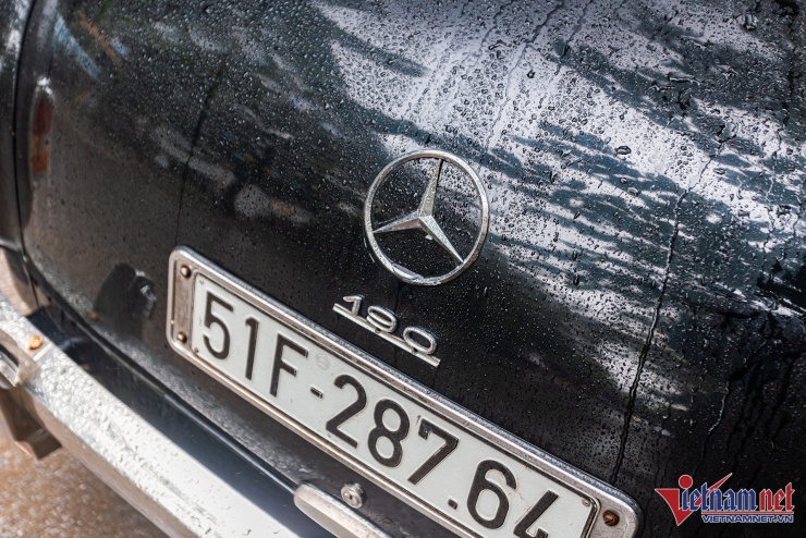 Mercedes-Benz Ponton 67 tuổi của chủ xe Sài Gòn mỗi lần bảo dưỡng tốn 200 triệu - 19